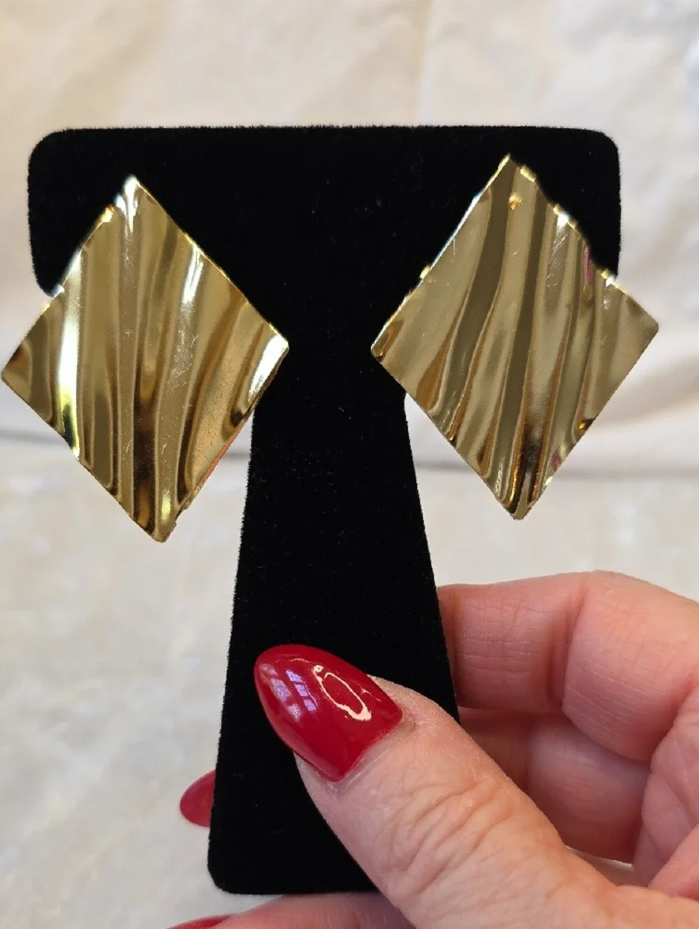 Gold Vintage 80s Textured Diamond-Shape Rippled Stud Earrings*